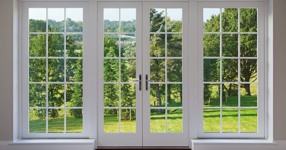large windows and patio door